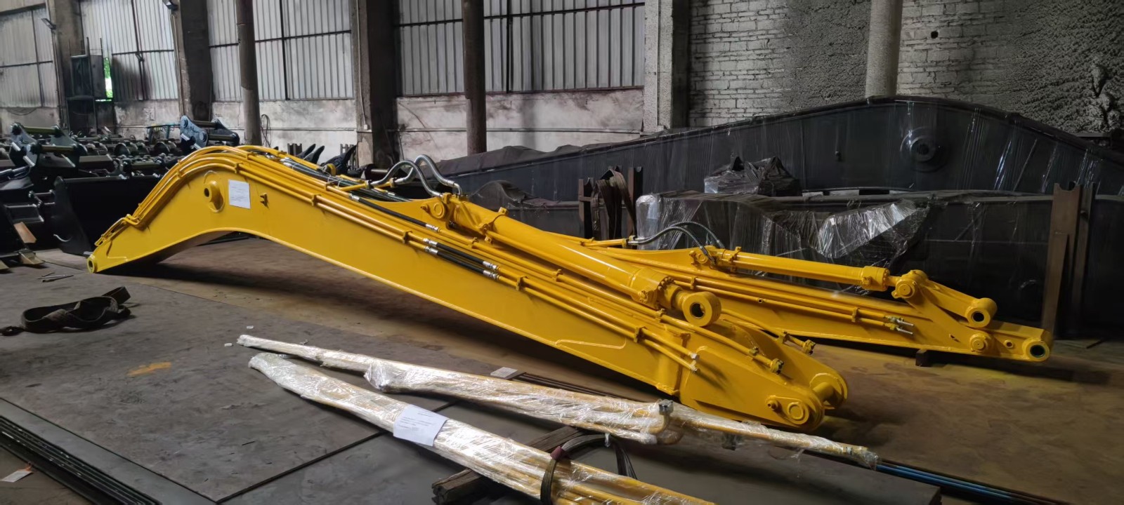 Long Reach Boom and Arm and Track Parts of Marsh Buggy were Supplied